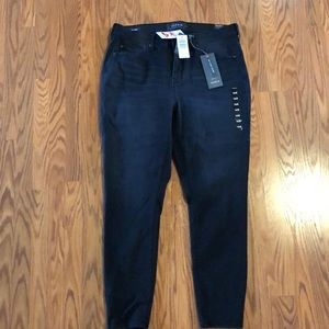 Torrid Sky High Skinny jeans NWT . Dark gray 14 R